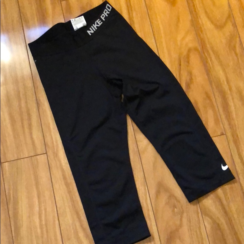 Nike crop yoga